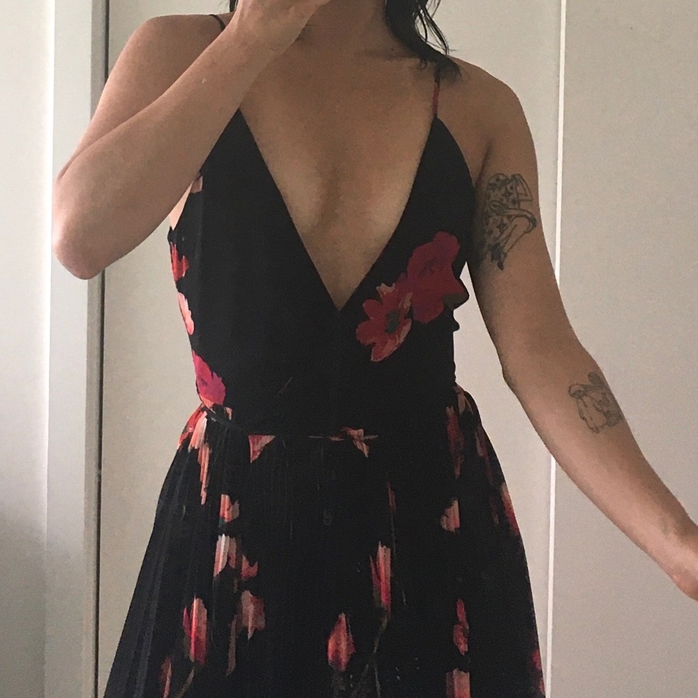 Wilfred floral beaune midi dress by Aritzia!!